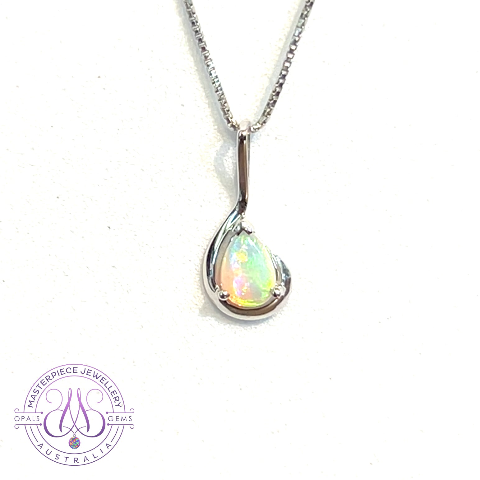 9kt White Gold pear shape Opal 0.35ct pendant