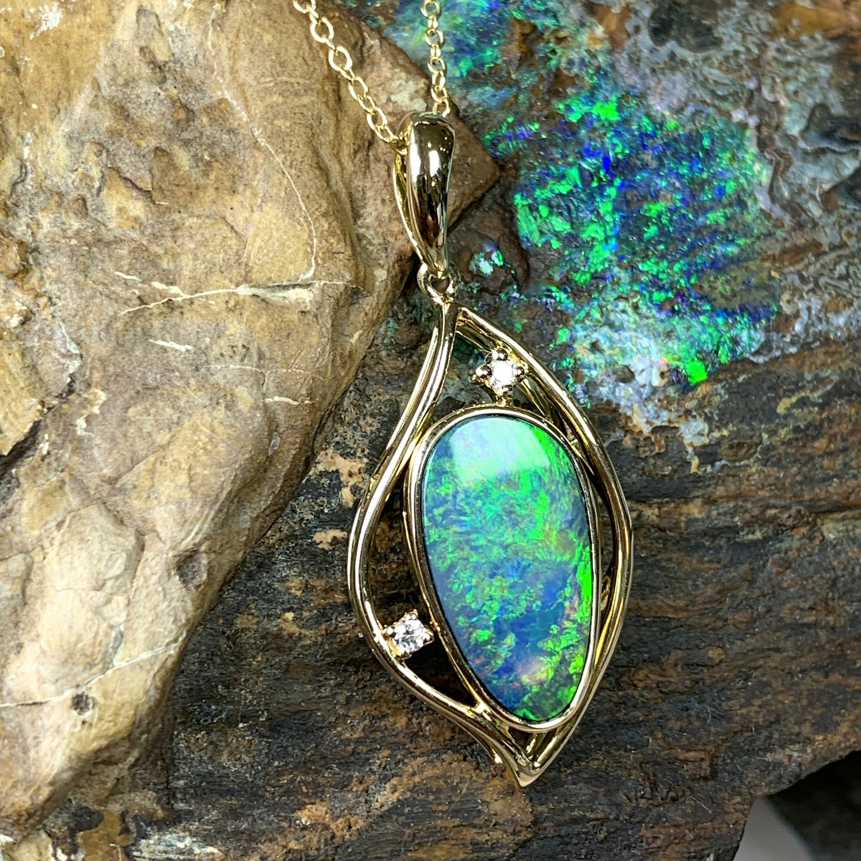 18kt Gold Plated Silver Opal 16x10mm pendant - Masterpiece Jewellery Opal & Gems Sydney Australia | Online Shop